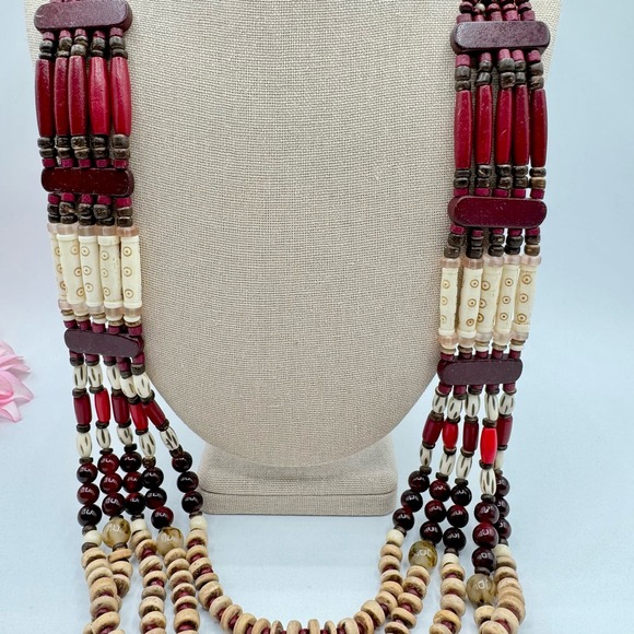 Chico’s Cherry-Colored Bib Necklace Beaded Tribal Boho Tropic Vaca Statement - Picture 6 of 14